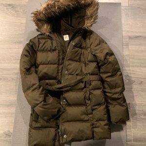GAP Girls Hooded Puffer Tie Belt Parka in Army Green